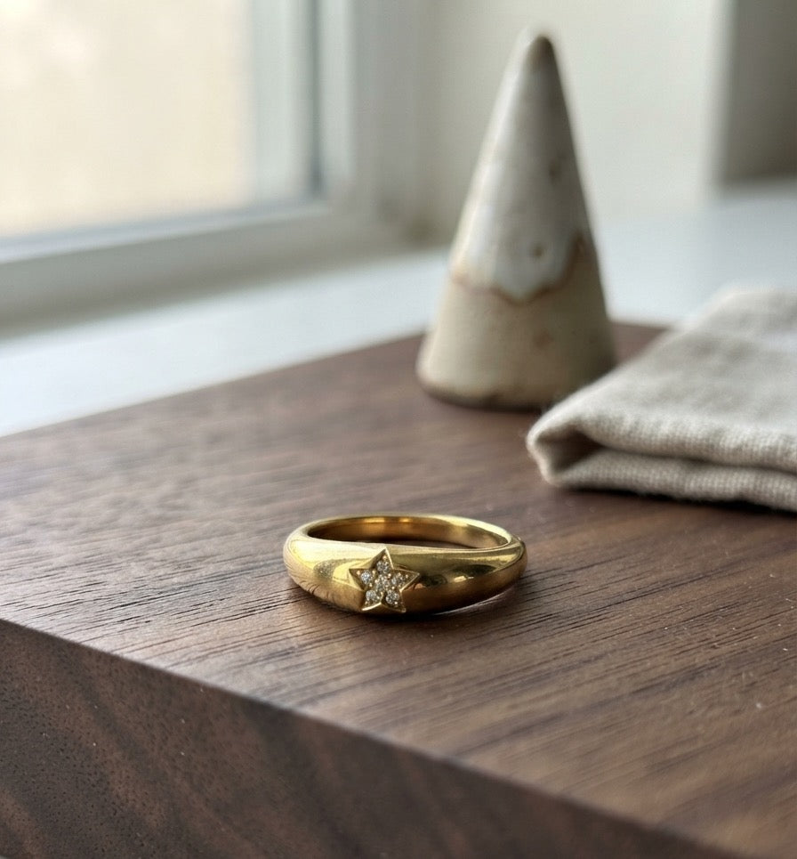 Single Star Dome Gold Pinky Ring