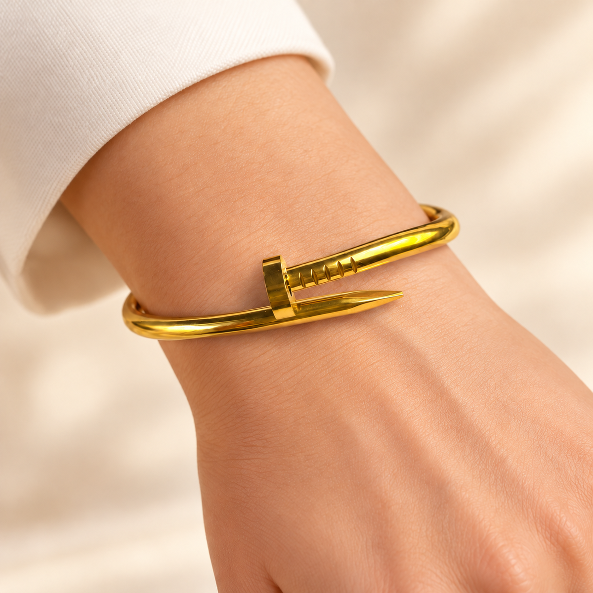 Basic Nail Bangle