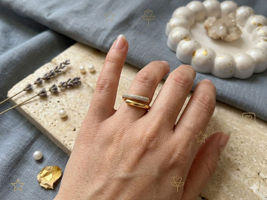 Cross zircon ring (free size)