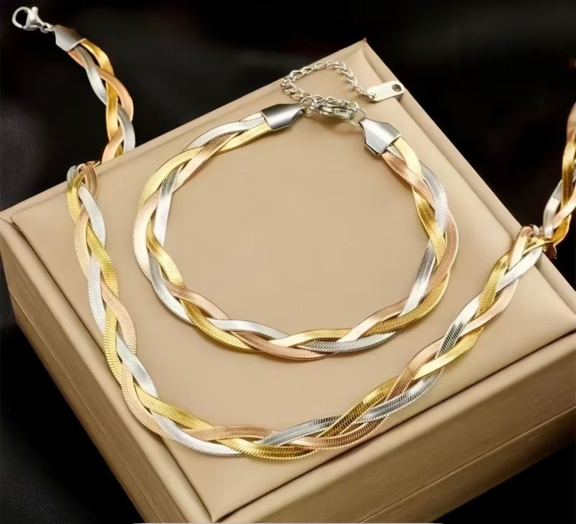 Tri-Color Braided Chain Set