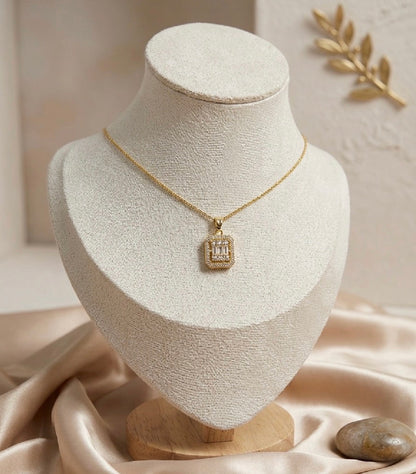 Lazordy Necklace