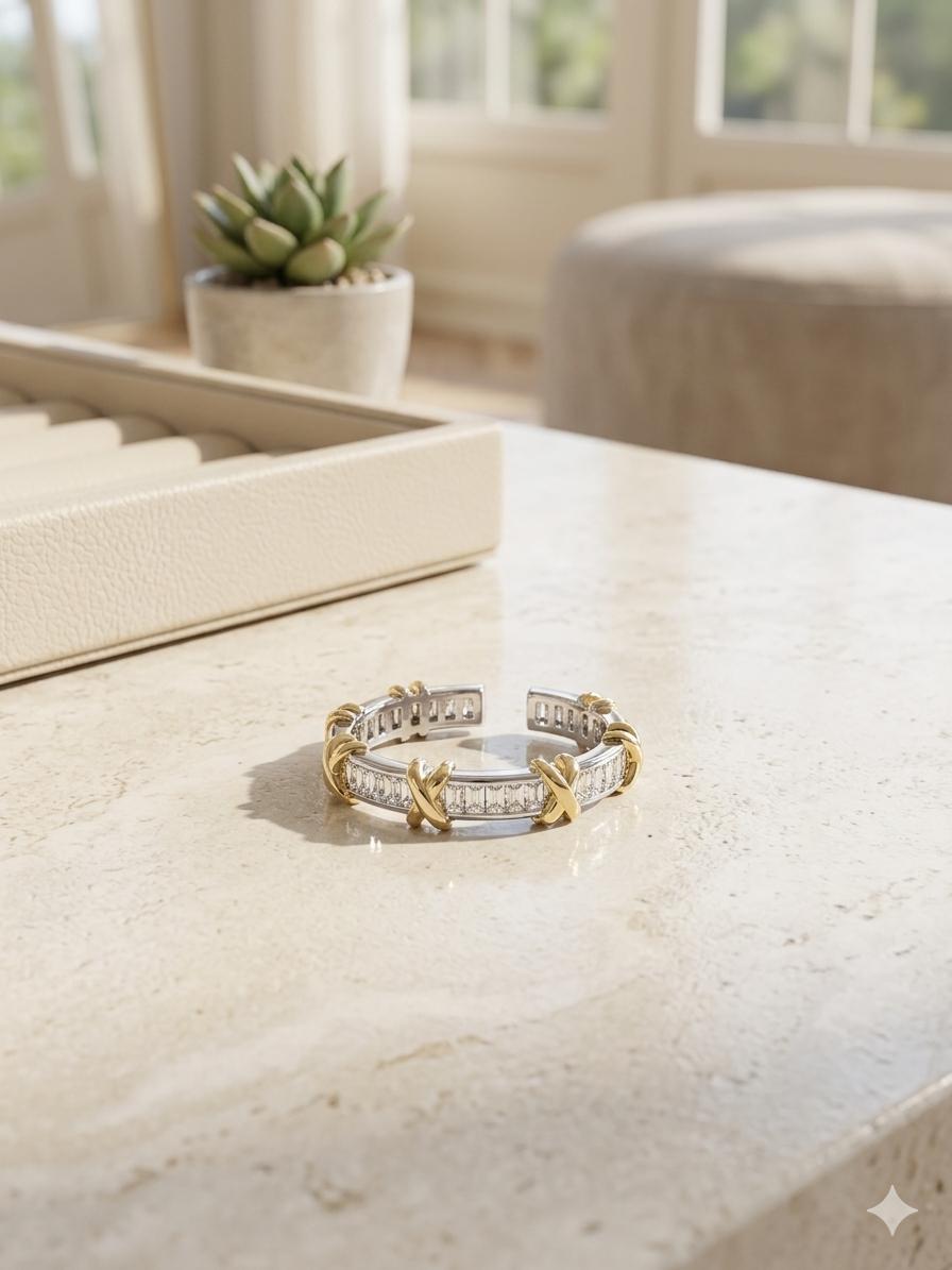 Cross Strus Zircon Ring (free size)