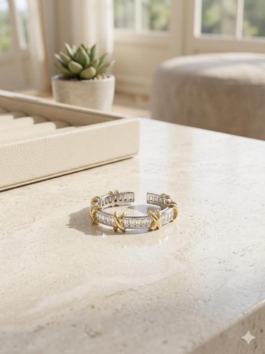 Cross Strus Zircon Ring (free size)