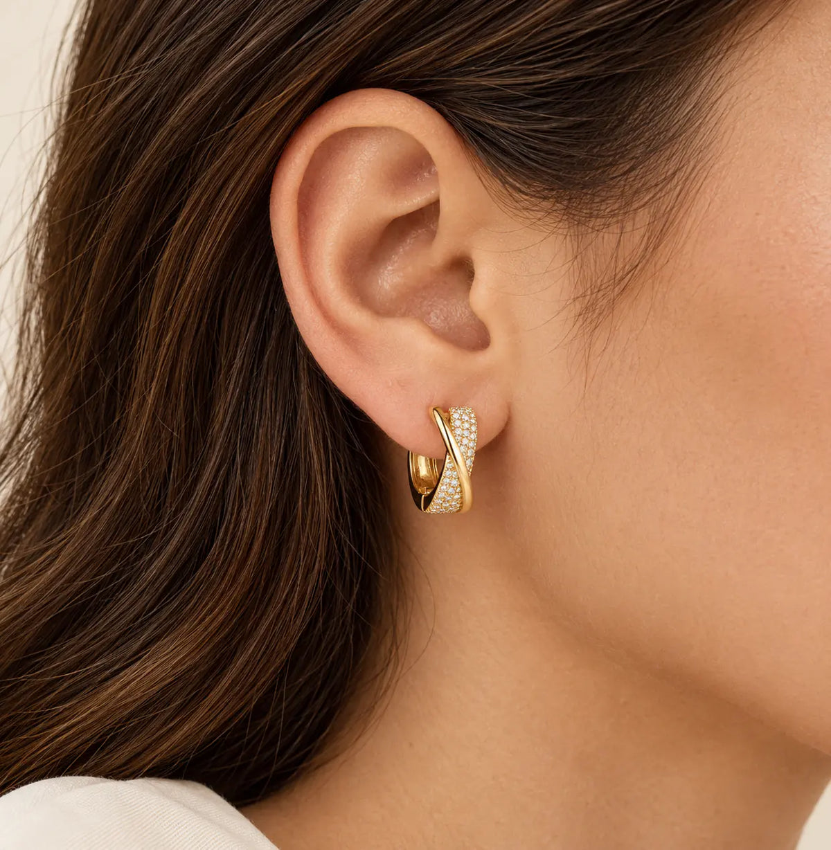 Zircon Crossover Earrings 316L Gold Plated - on model